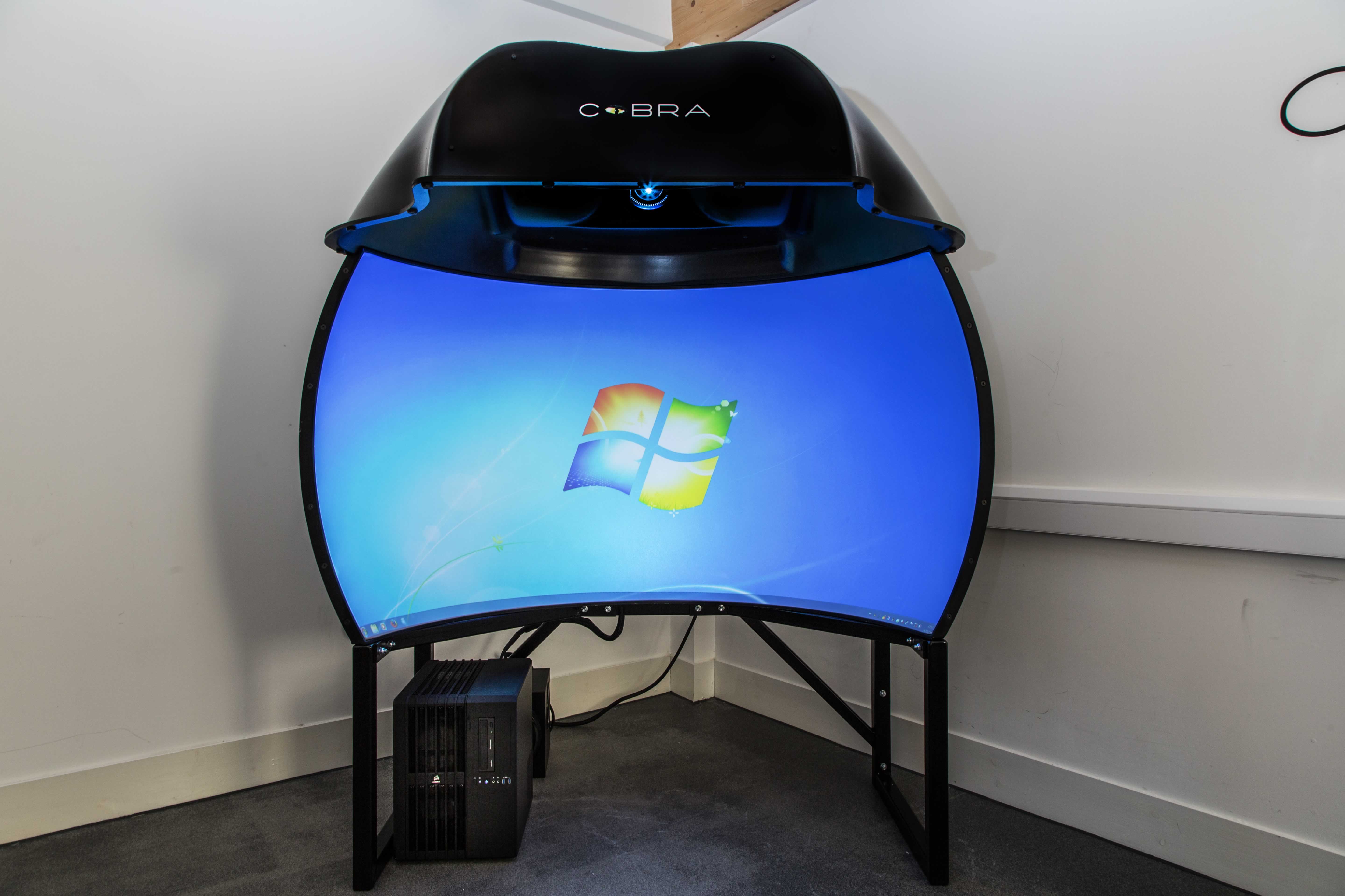 Cobra Curved Display 4K with optional extras cobracurveddisplay win7 pc 4K projector